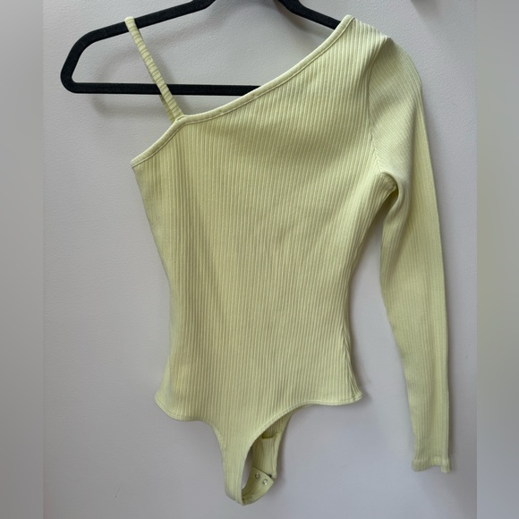AGOLDE “Mika” light and bright neon green, one sleeve bodysuit, size: large - Picture 3 of 6